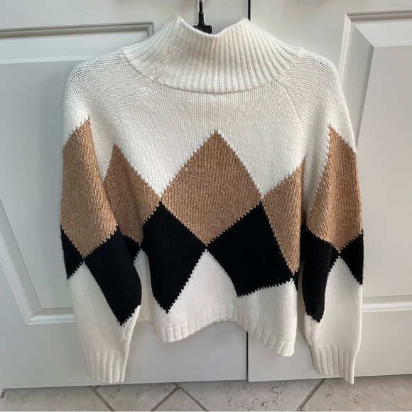 NWT Express Argyle Knit Recycled Polyester Cropped Long Sleeve Mock Neck Sweater - Picture 5 of 11